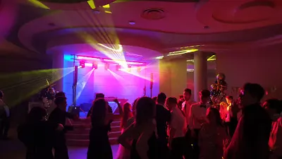 Sebastian Chorębała - DJ & Konferansjer - Event firmowy / Wesele z klasą